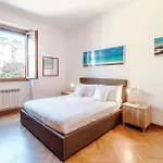 Dimora Del Masia - By Breva Collections דירה קומו